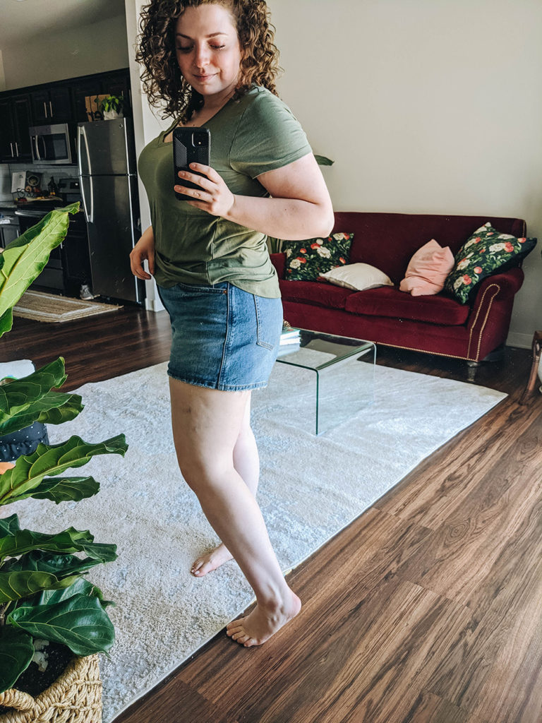 A&F Curve Love Mom Jean Shorts | Shorts for A Curvy Figure Guide